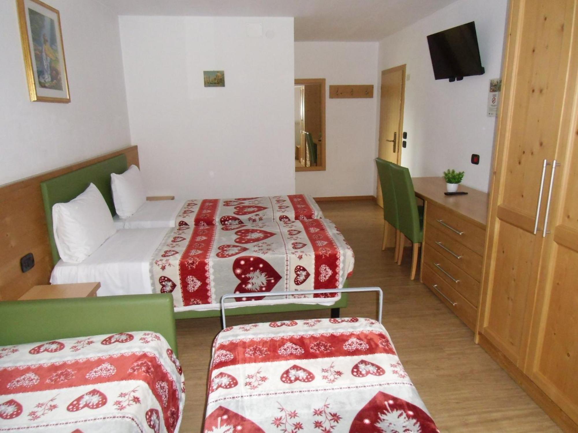 Garni Festil Otel Campitello di Fassa Dış mekan fotoğraf